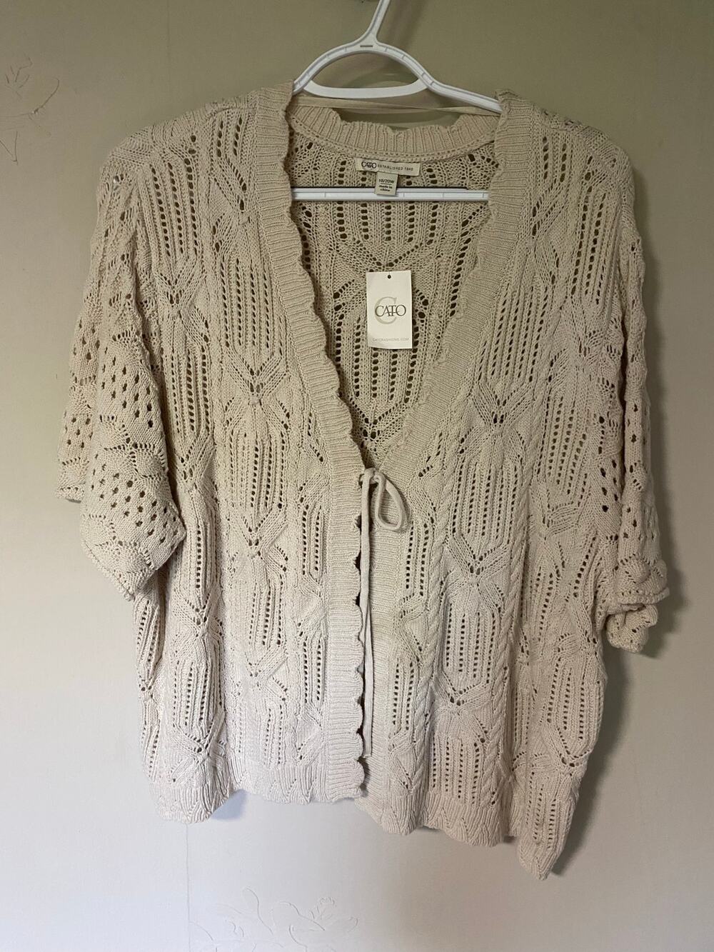 NWT Cream Cato Short Sleeve Crochet Sweater Cardigan with Bow Closure 18/20